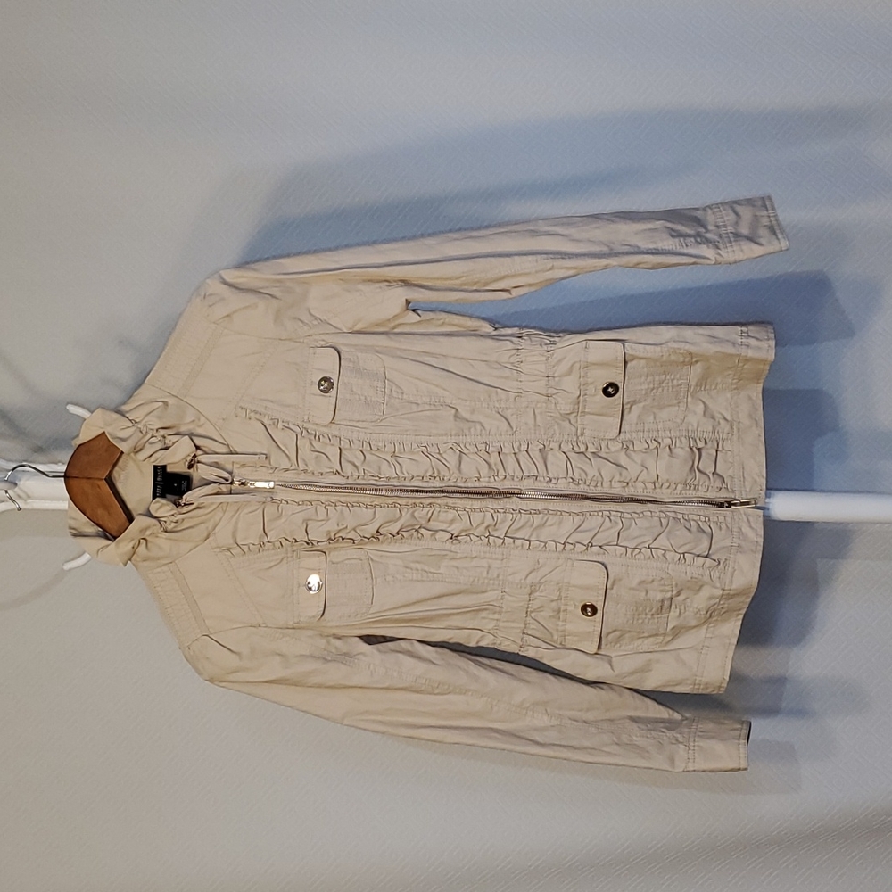 White House Black Market light weight jacket